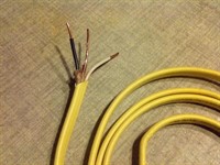 wire1200pxRomexcableagrw400.jpg