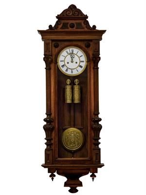 Shutterstock_1687871416_pendulum clock.jpg