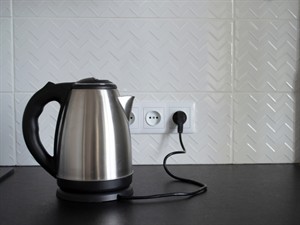 shutterstock1352171939 kettle.jpg